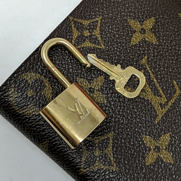 ⭐#304 Louis Vuitton padlock and key vintage - Picture 4 of 4